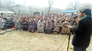 PCC chief, GA Mir addressing party convention at Verinag in Kashmir on Sunday. PCC chief, GA Mir addressing party convention at Verinag in Kashmir on Sunday.