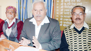 Sanatan Dharam Sabha representatives addressing a press conference at Jammu on Friday. -Excelsior/ Rakesh Sanatan Dharam Sabha representatives addressing a press conference at Jammu on Friday. -Excelsior/ Rakesh