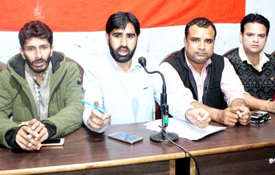 Office bearers of AJKNHMEA interacting with media persons at Jammu on Friday. -Excelsior/Rakesh Office bearers of AJKNHMEA interacting with media persons at Jammu on Friday. -Excelsior/Rakesh