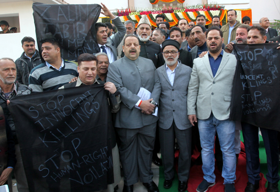 Opposition MLAs protesting outside Central Hall of Legislature on Tuesday. -Excelsior/Rakesh