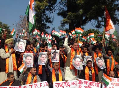 DFSS workers protesting against PDP MLA in Jammu. DFSS workers protesting against PDP MLA in Jammu.