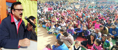 Former Minister, Sajjad Kichloo addressing students during Annual Day. Former Minister, Sajjad Kichloo addressing students during Annual Day.
