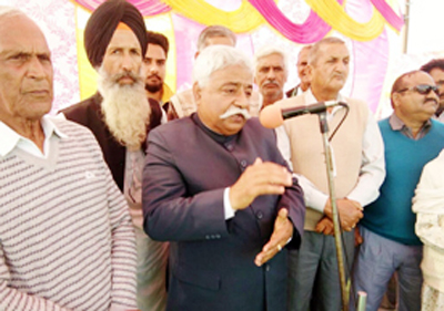 Senior National Conference leader Ajay Sadhotra addressing public meeting at Marh. Senior National Conference leader Ajay Sadhotra addressing public meeting at Marh.