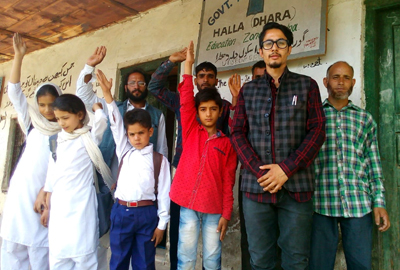 Locals and students protesting at Halla Dhara in Doda. Locals and students protesting at Halla Dhara in Doda.