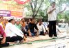 Senior Cong leader Sham Lal addressing protesting ReT and SSA teachers in Jammu on Friday.