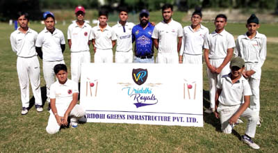 Players of Vriddhi Royals posing for a group photograph after registering win in semifinals. Players of Vriddhi Royals posing for a group photograph after registering win in semifinals.