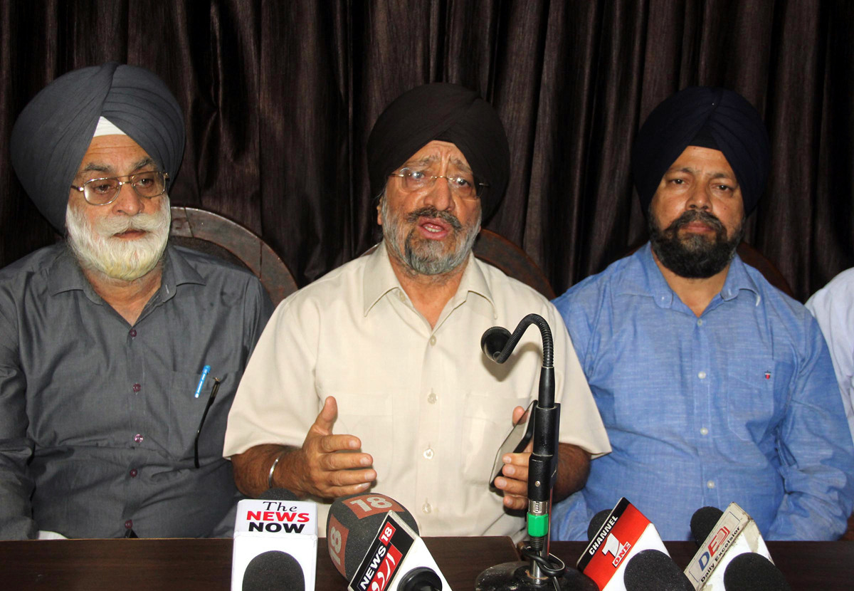 Chairman SGPB, TS Wazir addressing press conference in Jammu. -Excelsior/ Rakesh Chairman SGPB, TS Wazir addressing press conference in Jammu. -Excelsior/ Rakesh