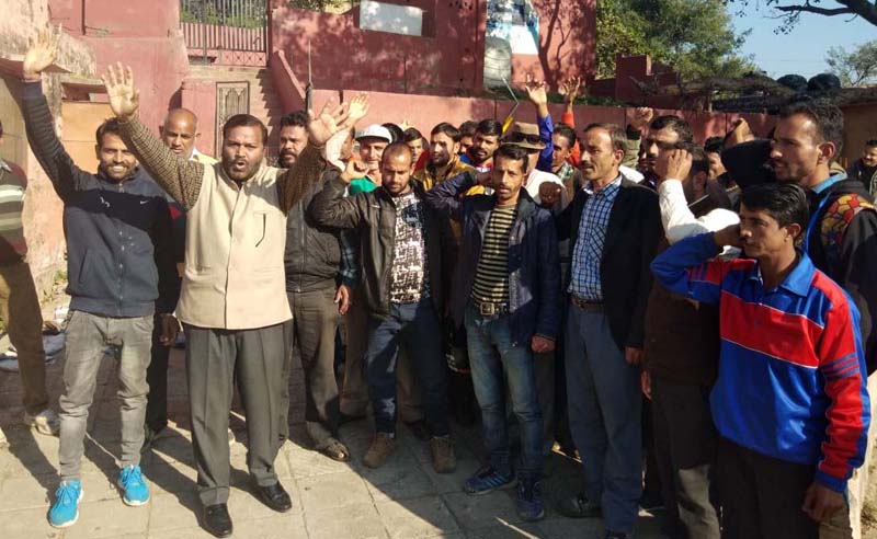 PEEU activists protesting at Basholi on Monday. -Excelsior/Pardeep PEEU activists protesting at Basholi on Monday. -Excelsior/Pardeep