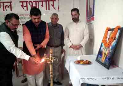 MP Jugal Kishore Sharma lighting the ceremonial lamp during Vishav Ayurved Diwas celebrations at Ved Mandir in Jammu on Sunday. MP Jugal Kishore Sharma lighting the ceremonial lamp during Vishav Ayurved Diwas celebrations at Ved Mandir in Jammu on Sunday.