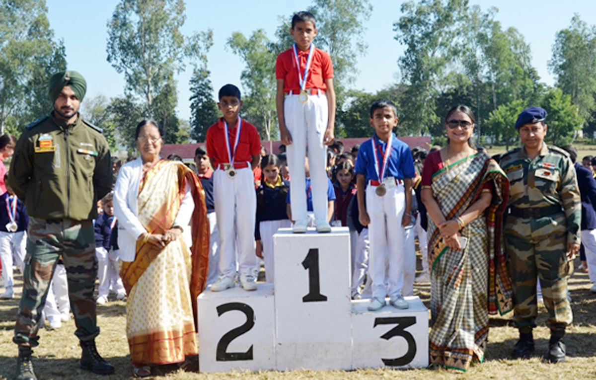 Medal winners and dignitaries posing for group photograph. Medal winners and dignitaries posing for group photograph.