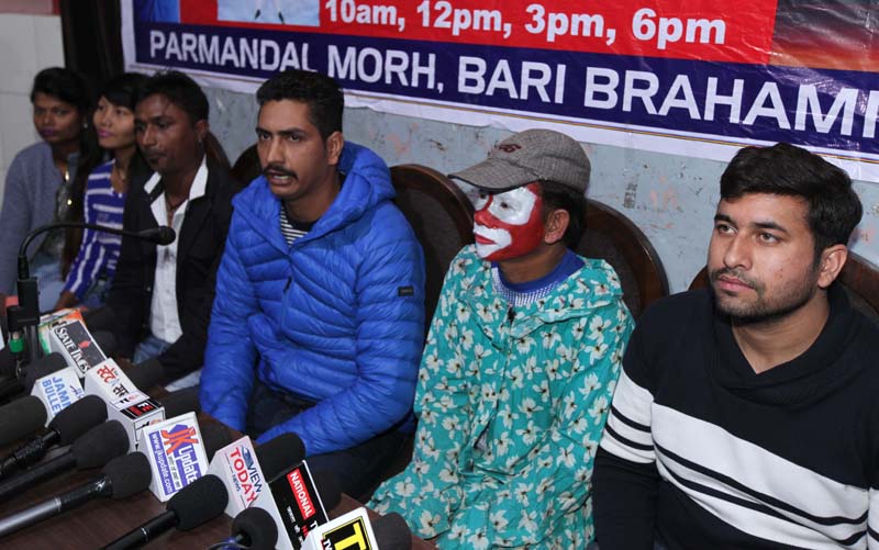 Organisers of Royal Circus addressing a press conference at Jammu on Wednesday. -Excelsior Rakesh Organisers of Royal Circus addressing a press conference at Jammu on Wednesday. -Excelsior Rakesh