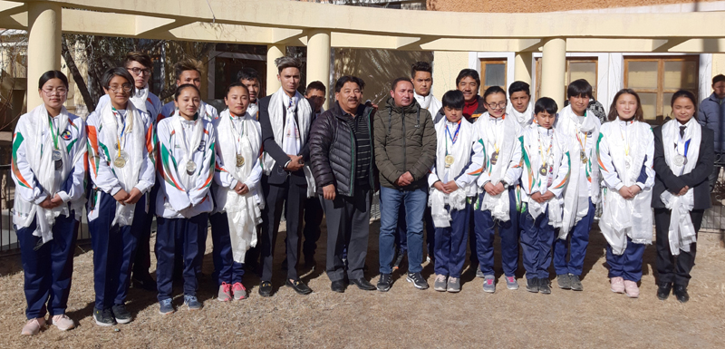 Karatekas posing along with dignitaries and officials at Leh. Karatekas posing along with dignitaries and officials at Leh.