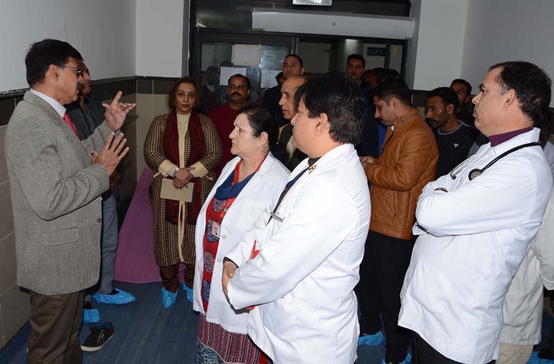 Advisor K Vijay Kumar interacting with doctors during visit to Super Specialty Hospital Jammu on Wednesday. Advisor K Vijay Kumar interacting with doctors during visit to Super Specialty Hospital Jammu on Wednesday.