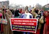 Anganwadi workers protesting in Srinagar on Thursday. — Excelsior/Shakeel