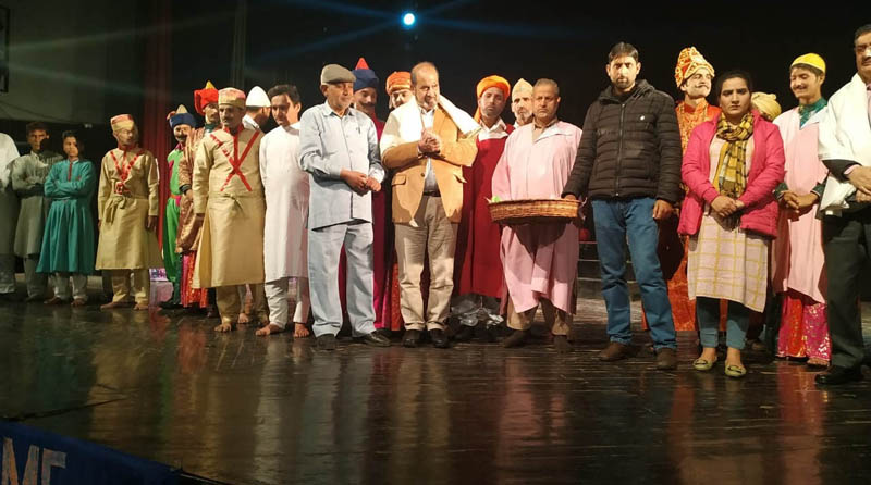 Chairman Kashmir Society International, Khawaja Farooq Renzushah addressing a gathering at Jammu on Thursday. Chairman Kashmir Society International, Khawaja Farooq Renzushah addressing a gathering at Jammu on Thursday.