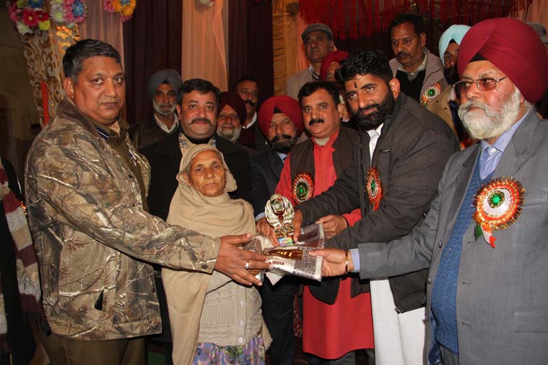 Shaheed Kalyan Samiti felicitating families of martyrs at Jammu on Wednesday. Shaheed Kalyan Samiti felicitating families of martyrs at Jammu on Wednesday.