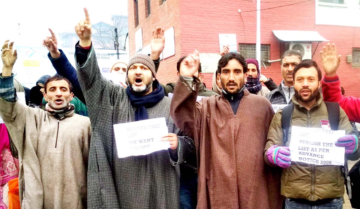 Baramulla aspirants during a protest demonstration in Srinagar on Monday. -Excelsior/Shakeel Baramulla aspirants during a protest demonstration in Srinagar on Monday. -Excelsior/Shakeel