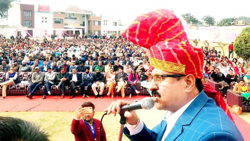 Manmohan Choudhary addressing gathering at Jat Maha Sammelan in Jammu on Sunday. Manmohan Choudhary addressing gathering at Jat Maha Sammelan in Jammu on Sunday.