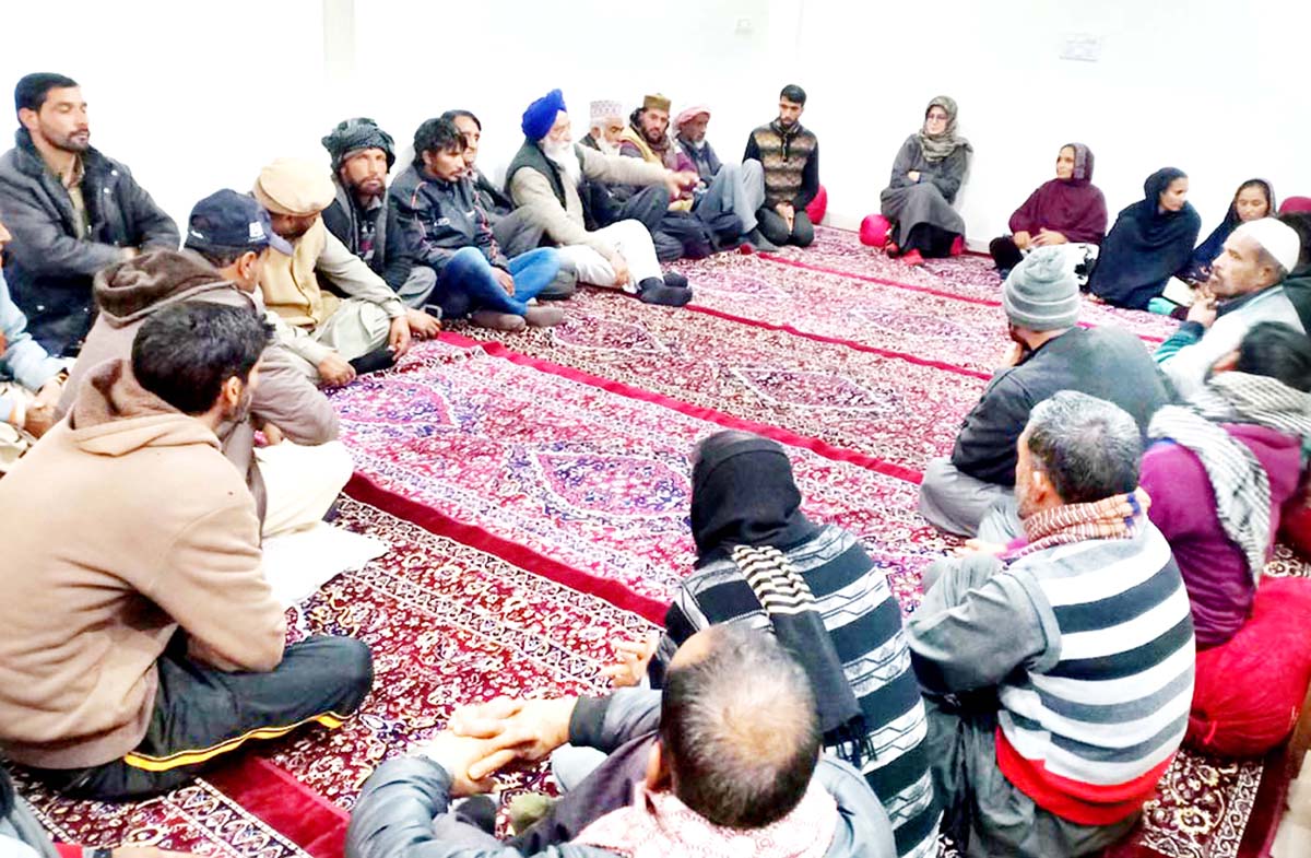 Former Minister Nawang Rigzin Jora during meeting with Advisor. Former Minister Nawang Rigzin Jora during meeting with Advisor.