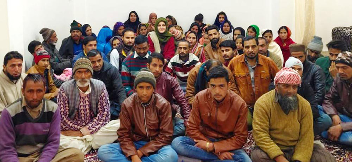 Villagers from remote Mandi area taking up their issues with ex-MLC, Dr Shehnaz Ganai at Poonch. Villagers from remote Mandi area taking up their issues with ex-MLC, Dr Shehnaz Ganai at Poonch.