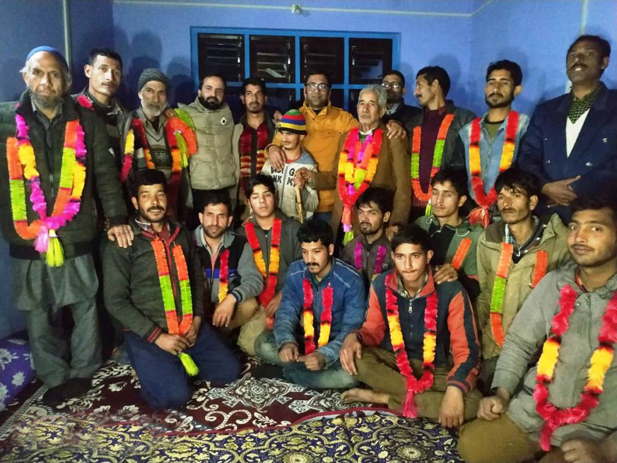 MLC Firdous Tak and others posing for photograph after meeting in Kishtwar on Monday. MLC Firdous Tak and others posing for photograph after meeting in Kishtwar on Monday.
