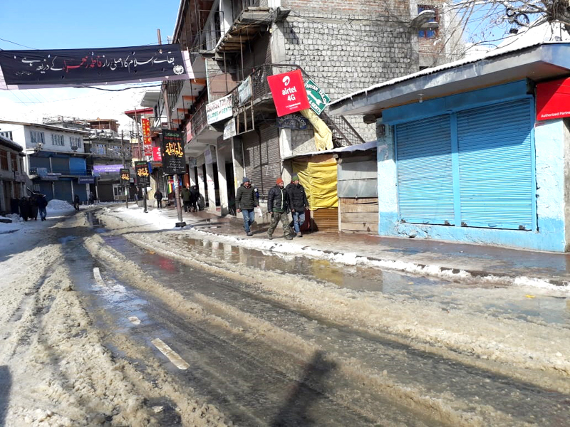 A deserted look of Kargil market on Friday. A deserted look of Kargil market on Friday.