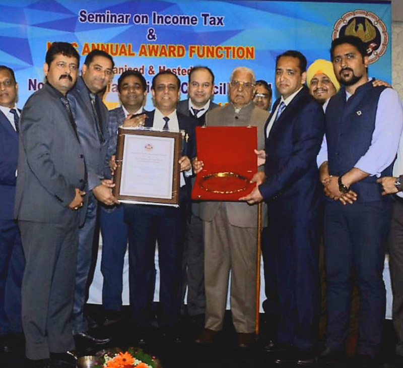 Representatives of J&K branch of ICAI receiving prestigious award in New Delhi. Representatives of J&K branch of ICAI receiving prestigious award in New Delhi.