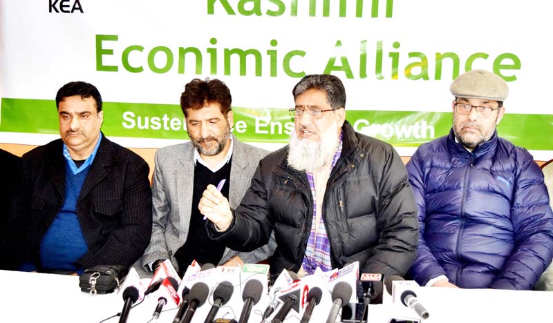 Trade bodies addressing joint press conference on Monday. -Excelsior/Shakeel Trade bodies addressing joint press conference on Monday. -Excelsior/Shakeel