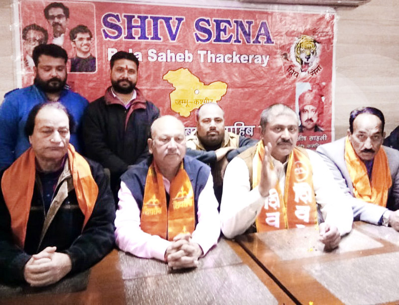 Shiv Sena president Dimpy Kohli and general secretary Manish Sahni addressing media at Jammu. Shiv Sena president Dimpy Kohli and general secretary Manish Sahni addressing media at Jammu.