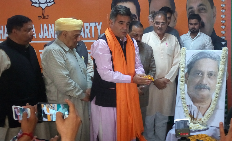 BJP leaders paying tributes to Manohar Parrikar during a condolence meeting at Jammu on Monday. BJP leaders paying tributes to Manohar Parrikar during a condolence meeting at Jammu on Monday.