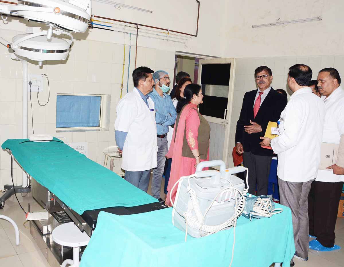 Advisor K Vijay Kumar inspecting operation theatre in SMGS Hospital on Saturday. Advisor K Vijay Kumar inspecting operation theatre in SMGS Hospital on Saturday.