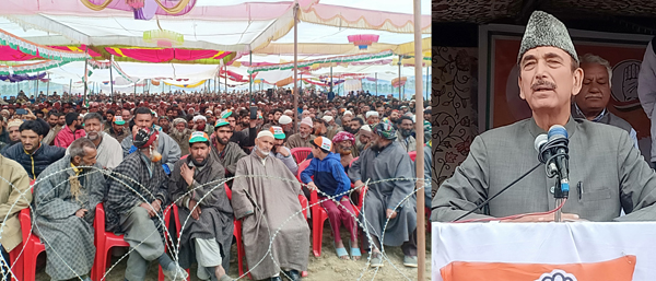 Congress leader Ghulam Nabi Azad addressing a rally at Larnoo, Kokernag on Tuesday. —Excelsior/Sajad Dar