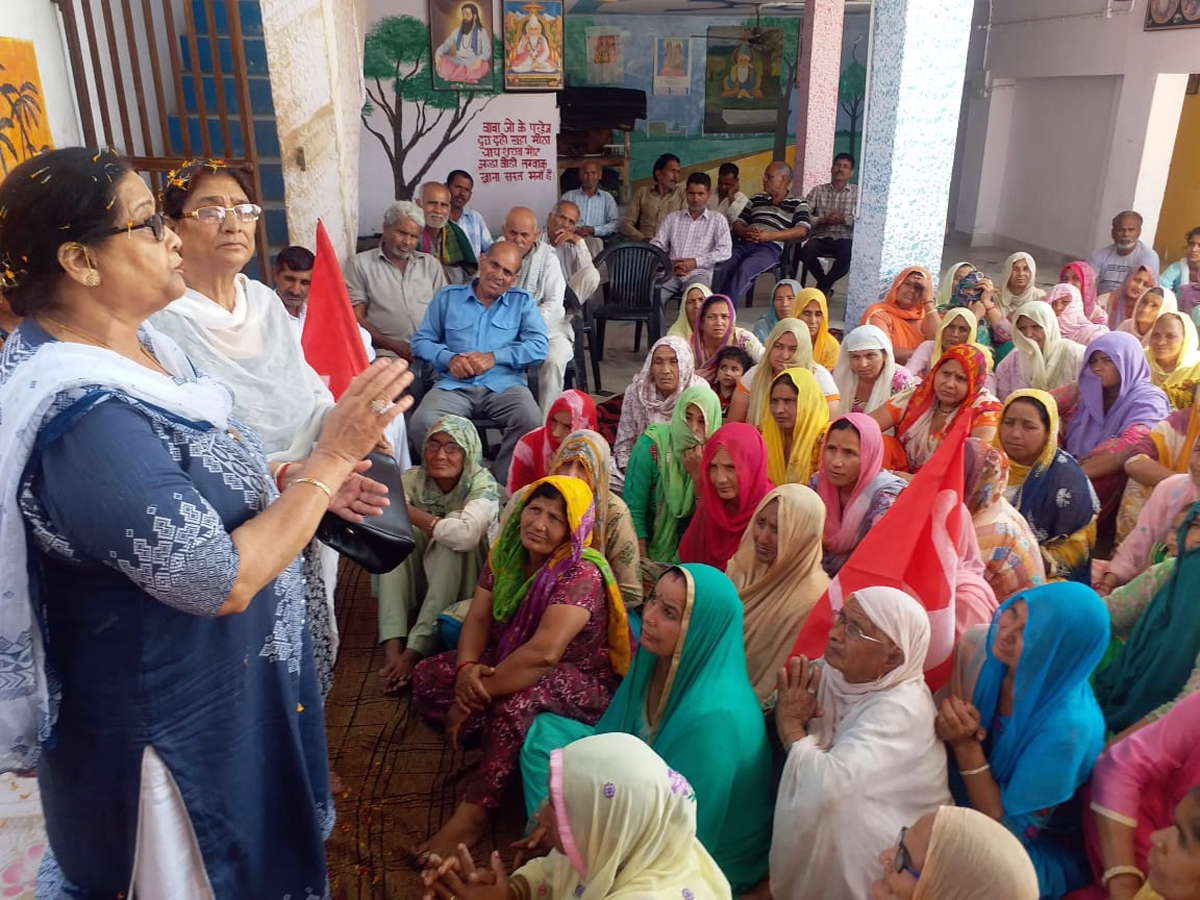 NC leader Bimla Luthra addressing a gathering at Bishnah on Tuesday. NC leader Bimla Luthra addressing a gathering at Bishnah on Tuesday.