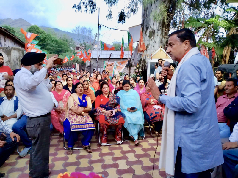 Former Minister, Sham Lal Sharma addressing a public meeting at Poonch on Monday. Former Minister, Sham Lal Sharma addressing a public meeting at Poonch on Monday.