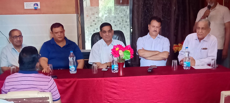 JMC Mayor along with members of Jammu Heritage Society during a meeting at Jammu on Tuesday. JMC Mayor along with members of Jammu Heritage Society during a meeting at Jammu on Tuesday.