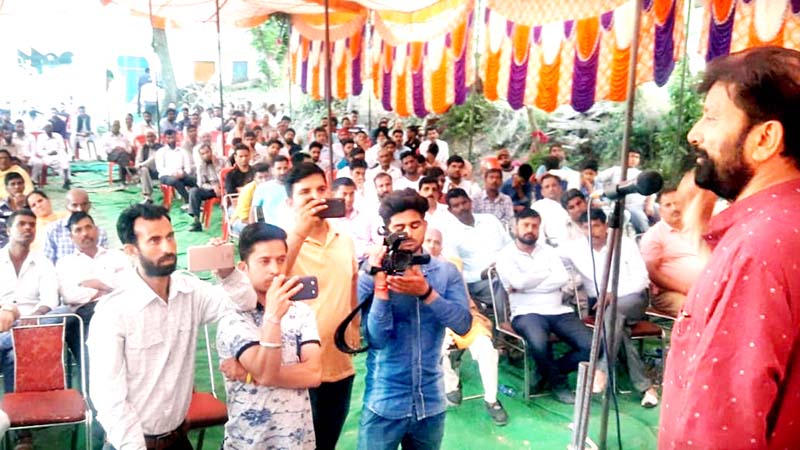 DSSP, president Ch Lal Singh addressing public meeting in Nowshera. DSSP, president Ch Lal Singh addressing public meeting in Nowshera.