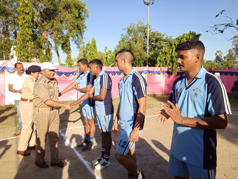 Dignitaries interacting with players during CRPF Inter Battalion Sports Meet in Kathua. Dignitaries interacting with players during CRPF Inter Battalion Sports Meet in Kathua.
