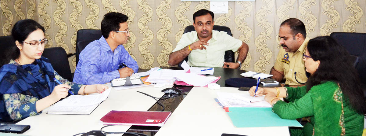 Deputy Commissioner Jammu, Ramesh Kumar chairing a meeting on Tuesday. Deputy Commissioner Jammu, Ramesh Kumar chairing a meeting on Tuesday.