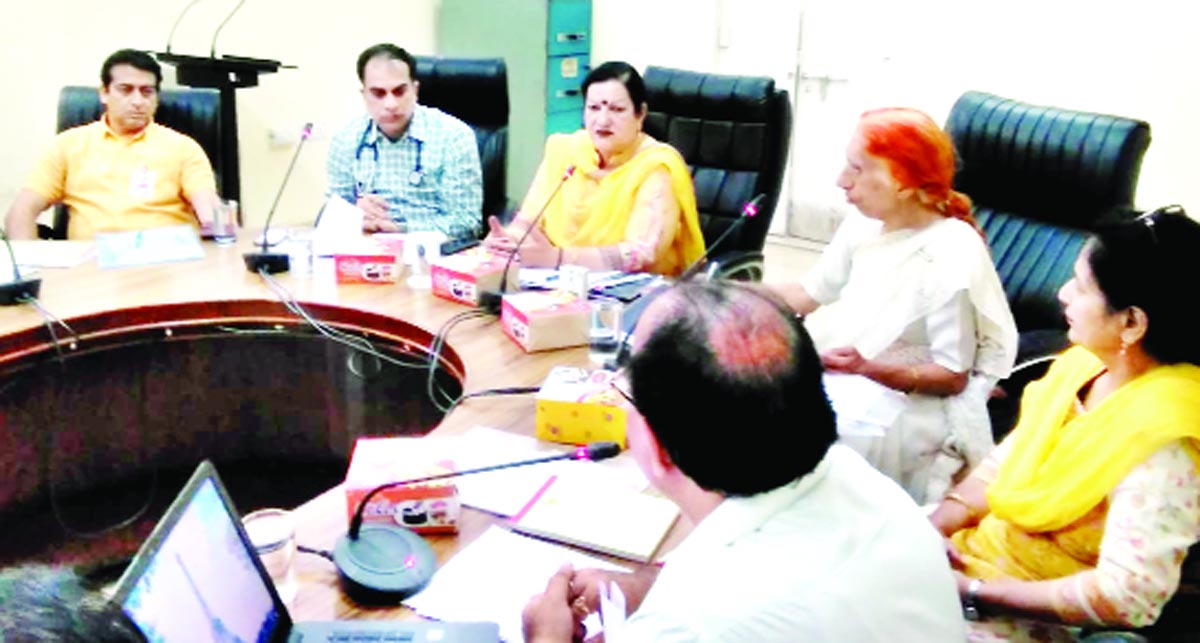 GMC Principal Dr Sunanda Raina chairing RNTCP Core Committee meeting on Thursday. GMC Principal Dr Sunanda Raina chairing RNTCP Core Committee meeting on Thursday.