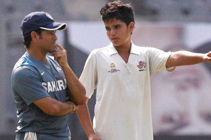 sachin passes dada messages to his son
