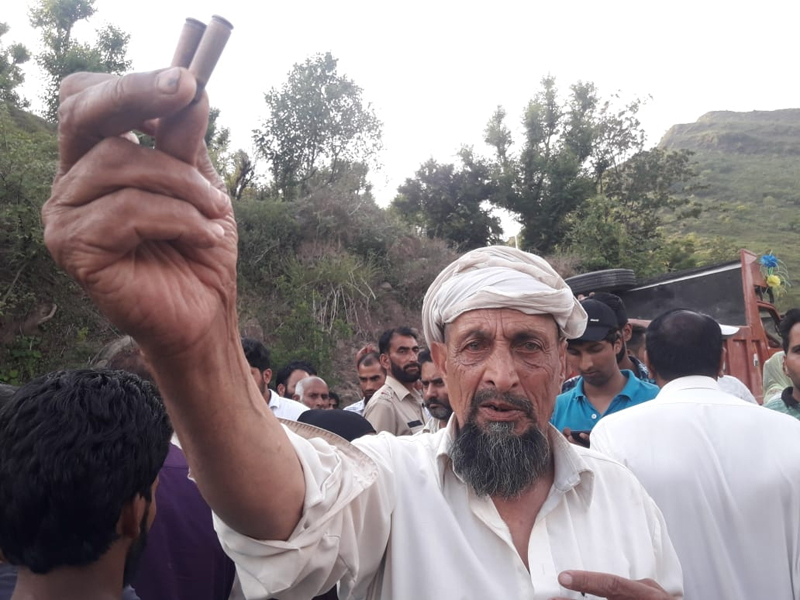 A protestor showing gun rounds fired by police in Gursai area of Mendhar in District Poonch. A protestor showing gun rounds fired by police in Gursai area of Mendhar in District Poonch.