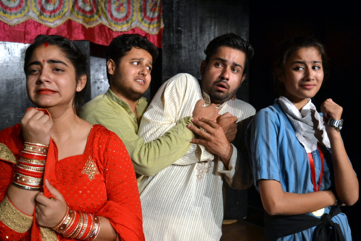 A scene of Hindi play 'Chor' presented by Natrang in Jammu on Sunday. A scene of Hindi play 'Chor' presented by Natrang in Jammu on Sunday.