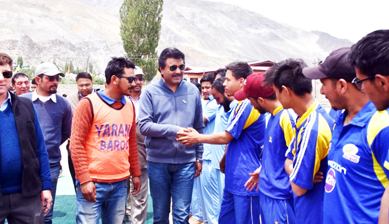 Chairman and CEC, LAHDC Kargil Feroz Ahmed Khan interacting with players while inaugurating YPL in Kargil. Chairman and CEC, LAHDC Kargil Feroz Ahmed Khan interacting with players while inaugurating YPL in Kargil.