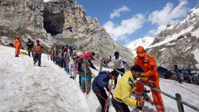 Fresh batch of 5,964 pilgrims leave for Amarnath Cave Shrine from Jammu