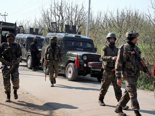 Militant killed in Shopian encounter, op continues