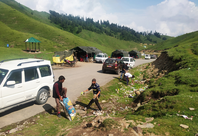 Cleanliness drive being carried out at Padri in Bhadarwah. -Excelsior/Tilak Raj Cleanliness drive being carried out at Padri in Bhadarwah. -Excelsior/Tilak Raj