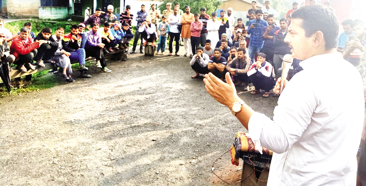 R S Pathania addressing a public meeting during his tour of Ramnagar constituency. R S Pathania addressing a public meeting during his tour of Ramnagar constituency.