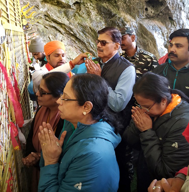 Advisor Kumar paying obeisance at Shri Amarnathji holy cave.