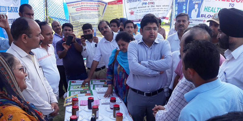 Deputy Commisioner Kathua, Dr. Raghav Langer inspecting stalls installed by different departments. Deputy Commisioner Kathua, Dr. Raghav Langer inspecting stalls installed by different departments.