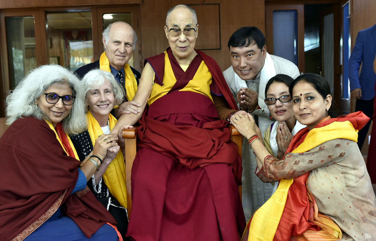 Kingian non-violence peace educators posing with Dalai Lama. Kingian non-violence peace educators posing with Dalai Lama.